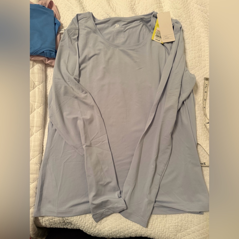 All in Motion women’s Light Blue Long Sleeve Shirt